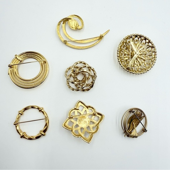 Vintage Gold Tone Abstract Shaped Brooches Lot - Picture 10 of 11